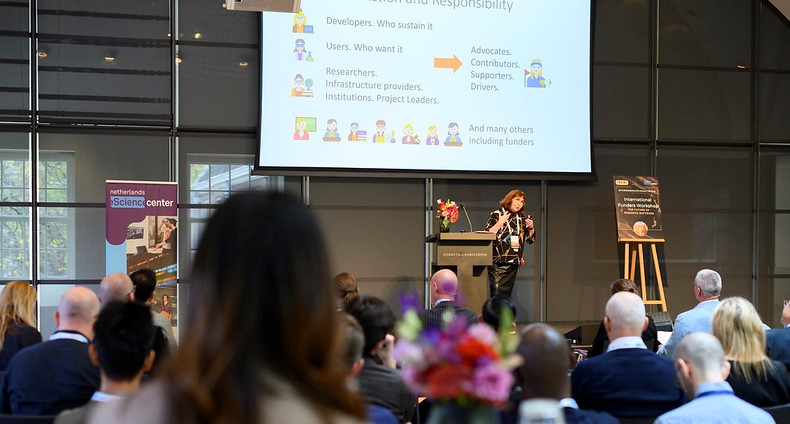 Carole Goble presenting “Research Software Sustainability Takes a Village”. Photo credit: Annelies Verhelst